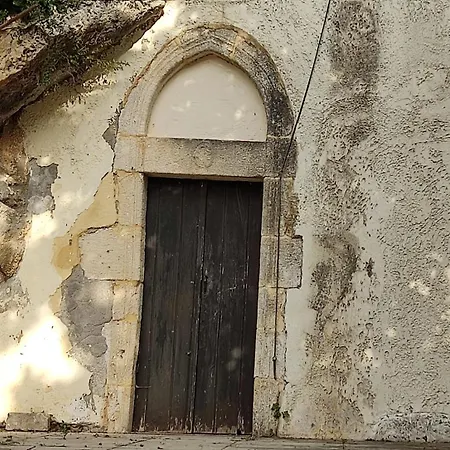 Villa Sofita With Tzakouzi Maroulás